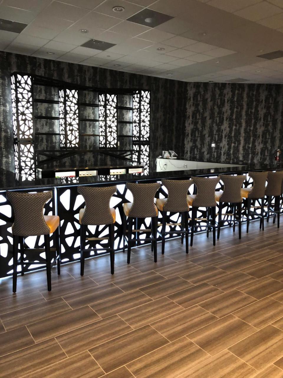 Radisson Hotel McAllen Airport Buitenkant foto